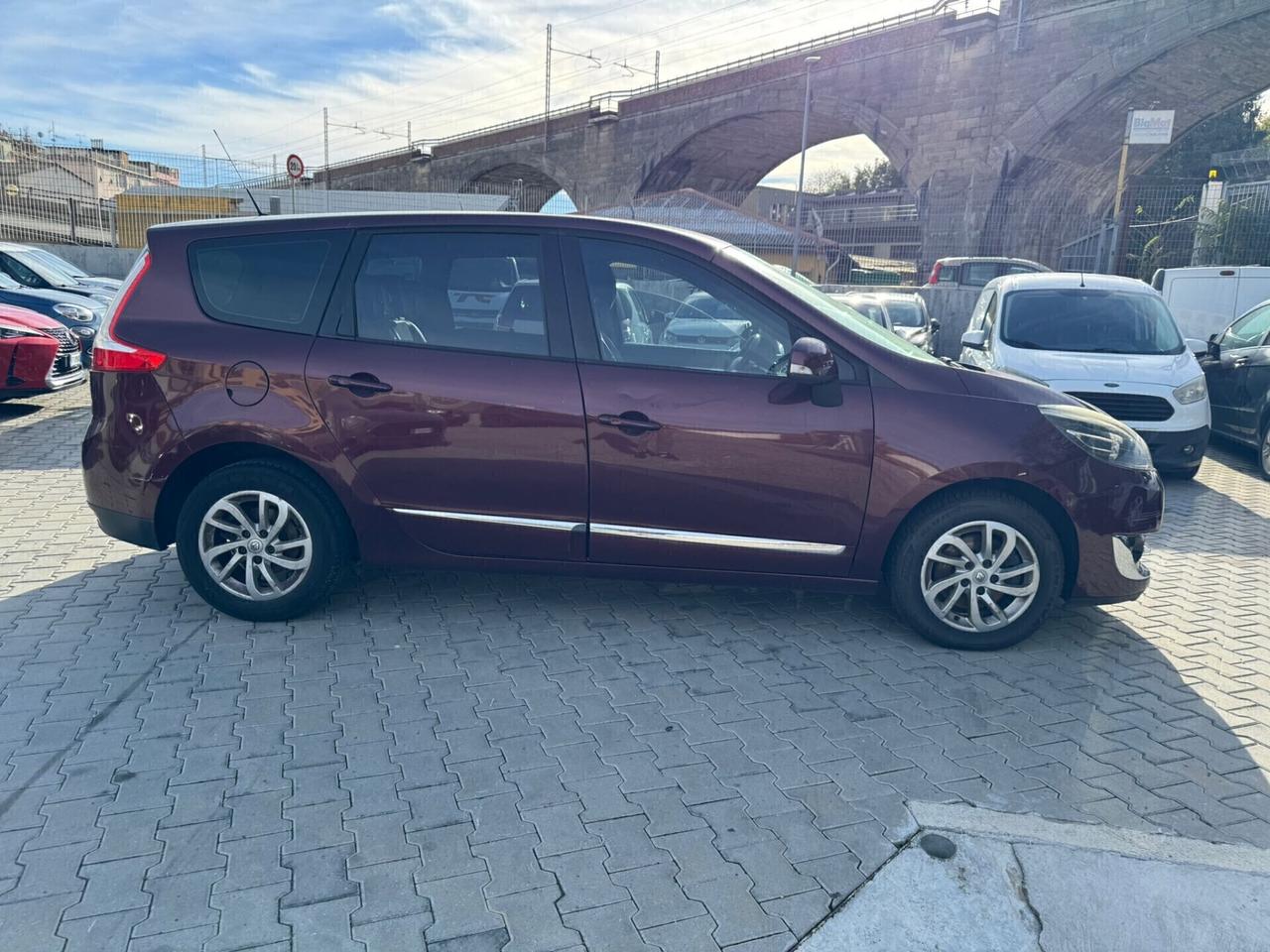 RENAULT SCENIC 1.5 Dci 7 POSTI AUTOMATICO