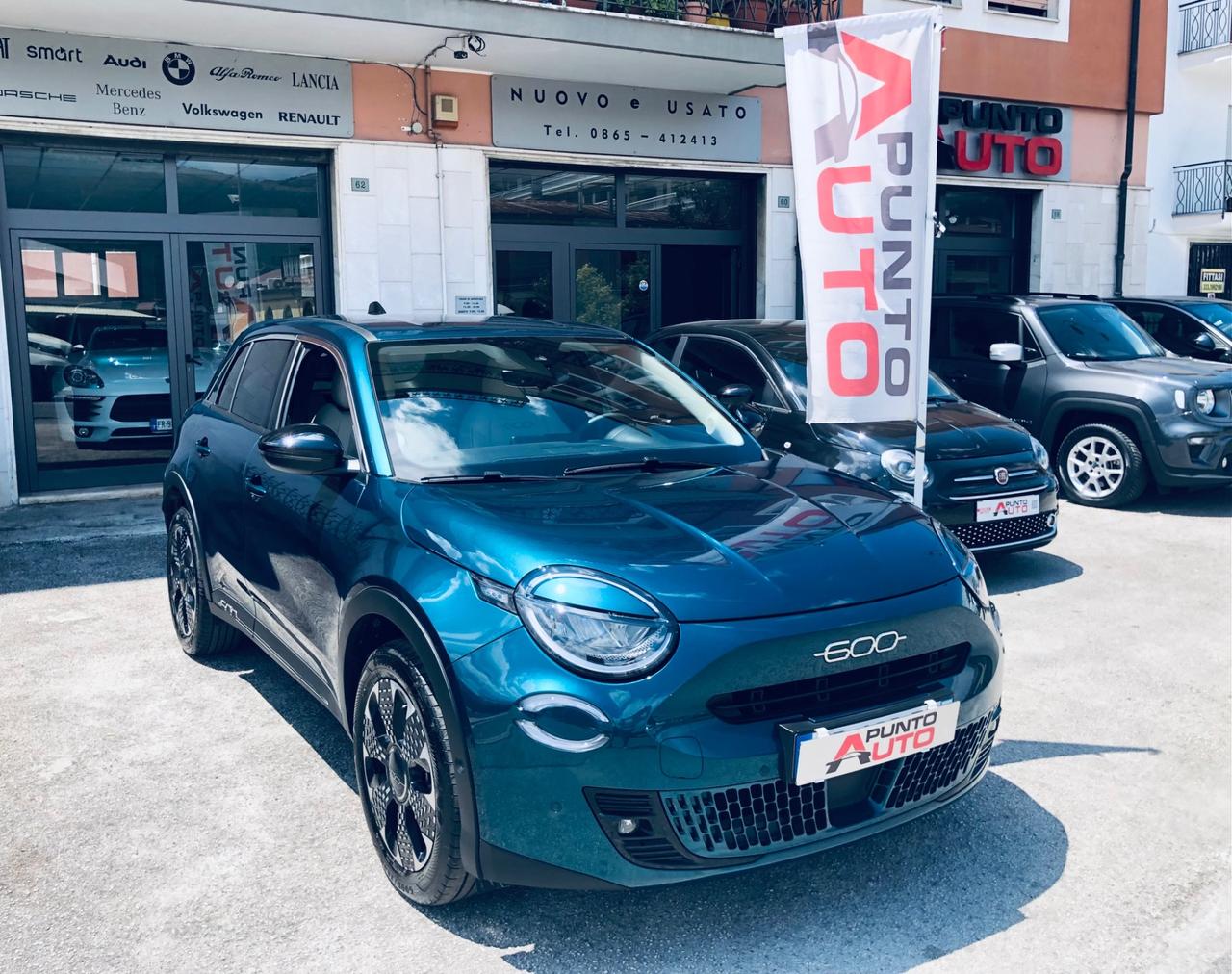 Fiat 600 Hybrid 110 CV DCT MHEV Business