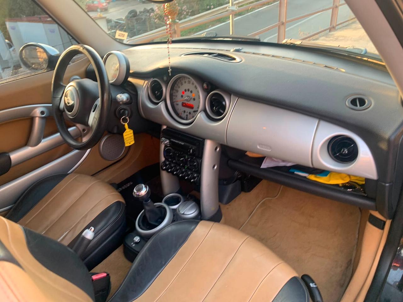 Mini 1.6 16V Cooper