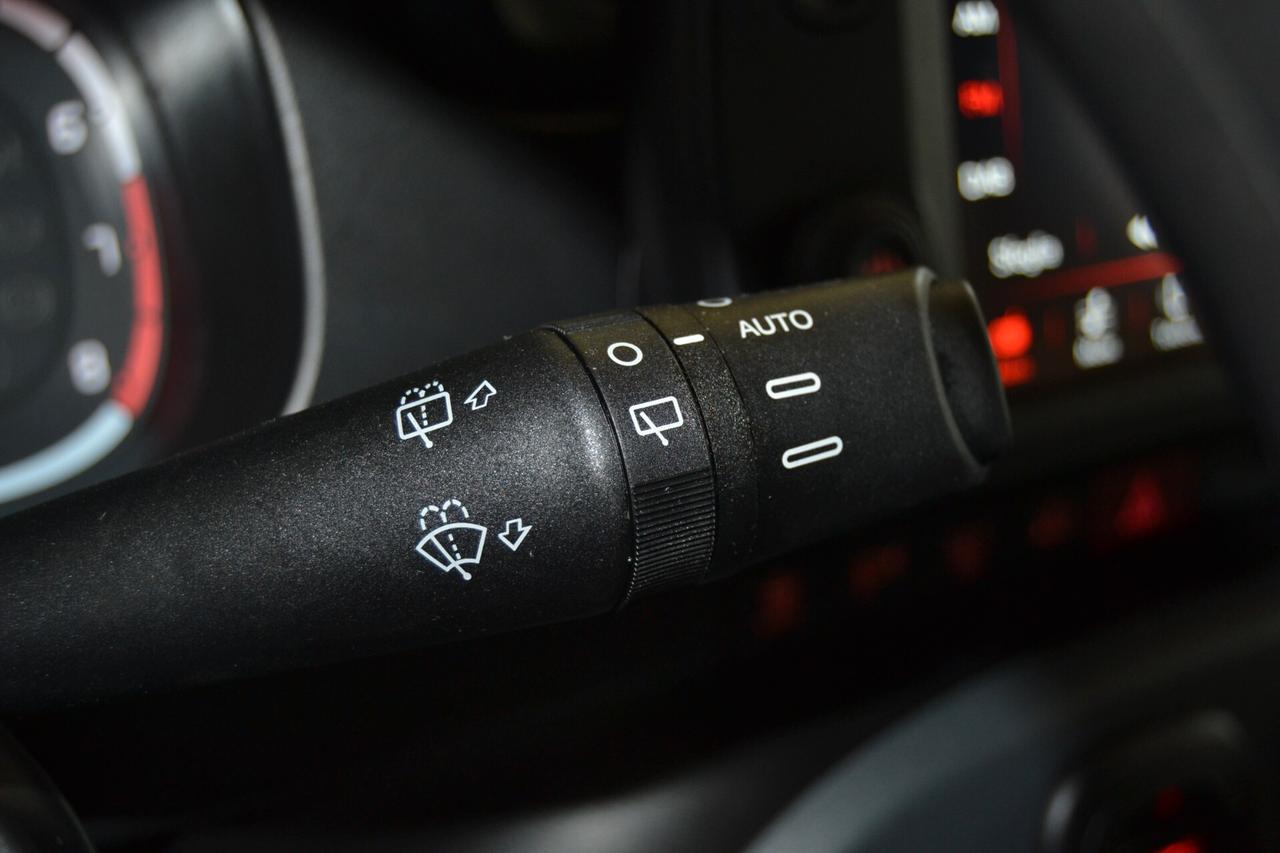 Fiat Panda Cross 1.0 FireFly Hybrid Navi/Led/5Posti