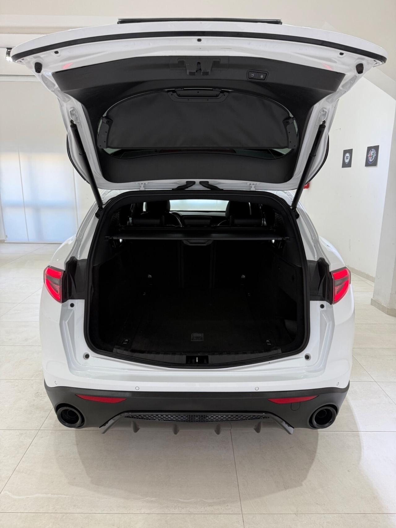 ALFA ROMEO STELVIO Q4 210CV ALLESTIMENTO SPRINT