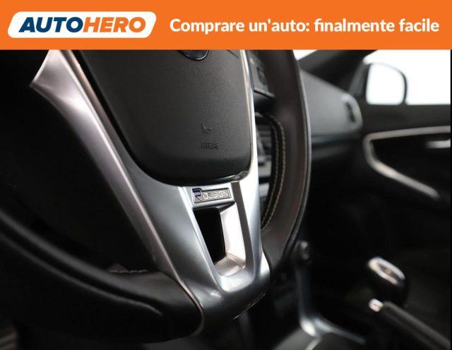 VOLVO V40 D2 'eco' R-design Momentum