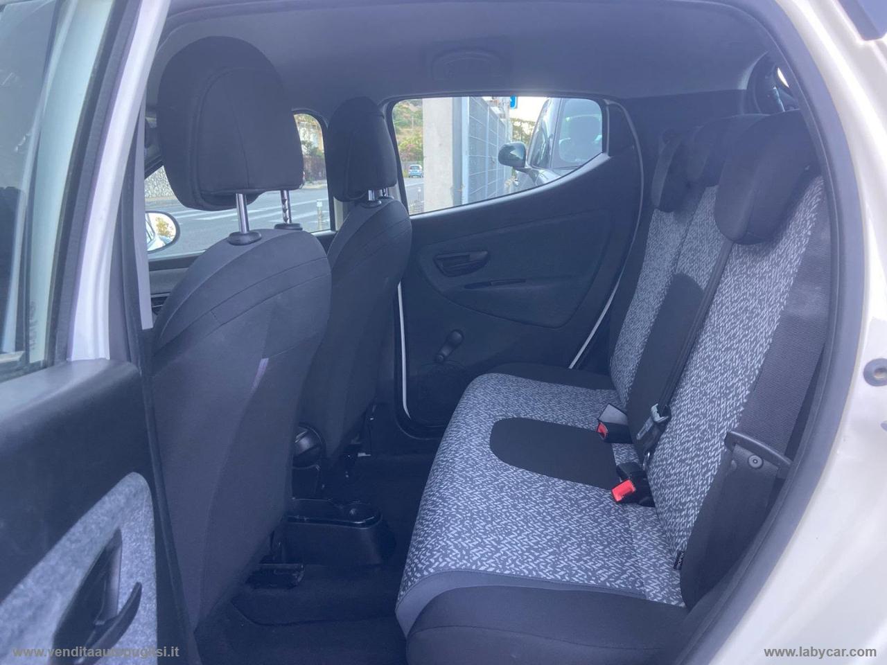 LANCIA Ypsilon 1.0 FireFly 5pS&S Hyb. Eco Silv.