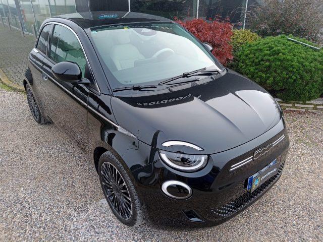 FIAT 500e La Prima