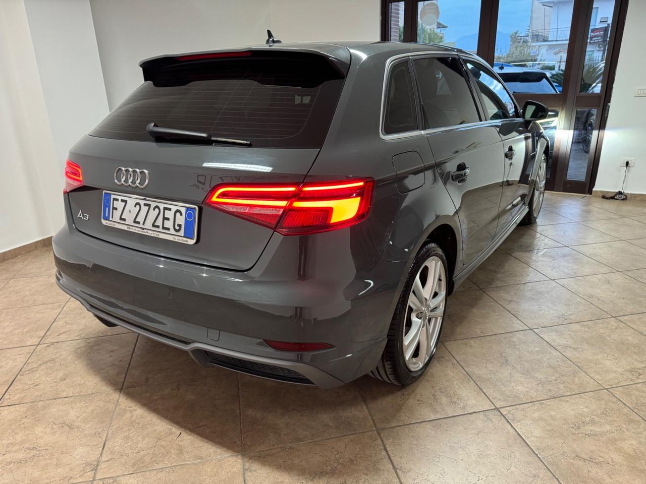Audi A3 SPB 35 TDI S tronic S-LINE