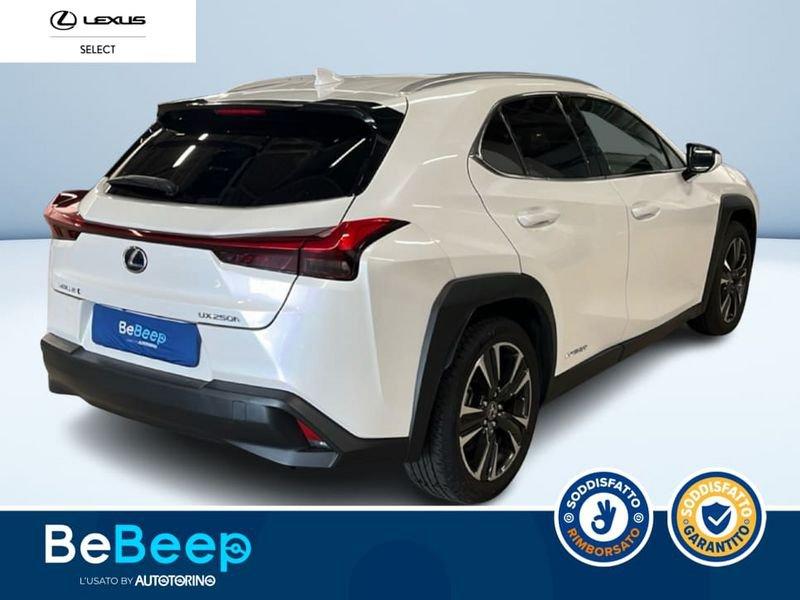 Lexus UX 2.0 PREMIUM 4WD CVT