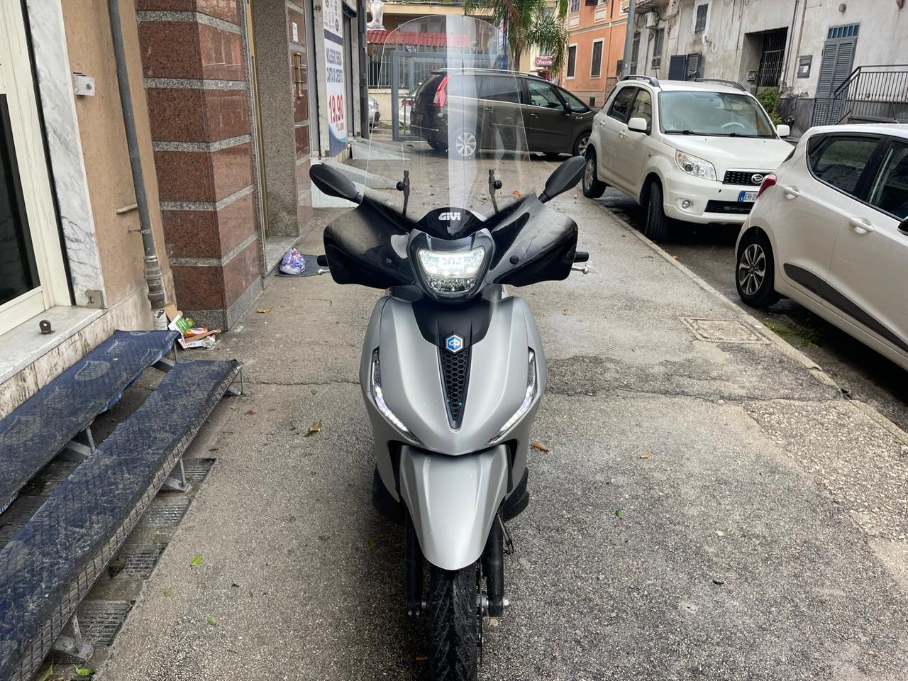 PIAGGIO BEVERLY CC 300