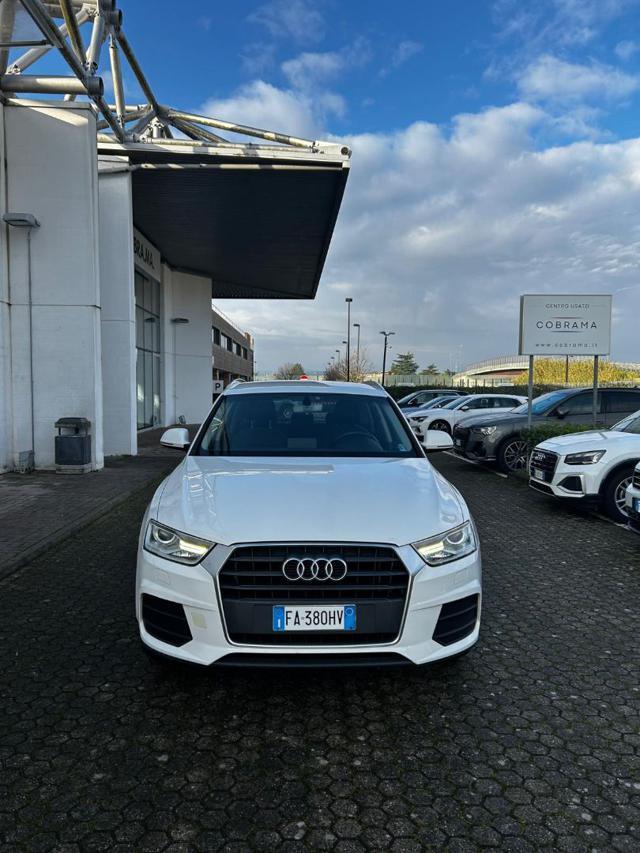 AUDI Q3 2.0 TDI 120 CV Business NEO PATENTATI