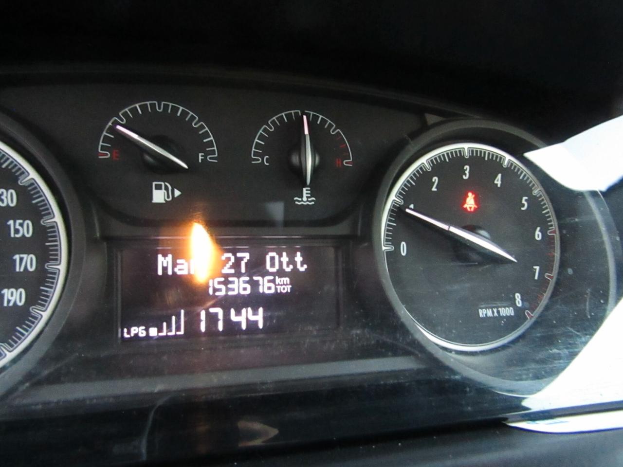 Lancia Ypsilon 1.2 5 porte Gold GPL originale