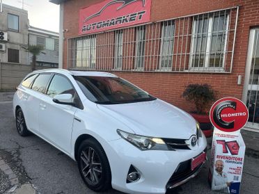 Toyota Auris Touring Sports 1.8 Hybrid Lounge