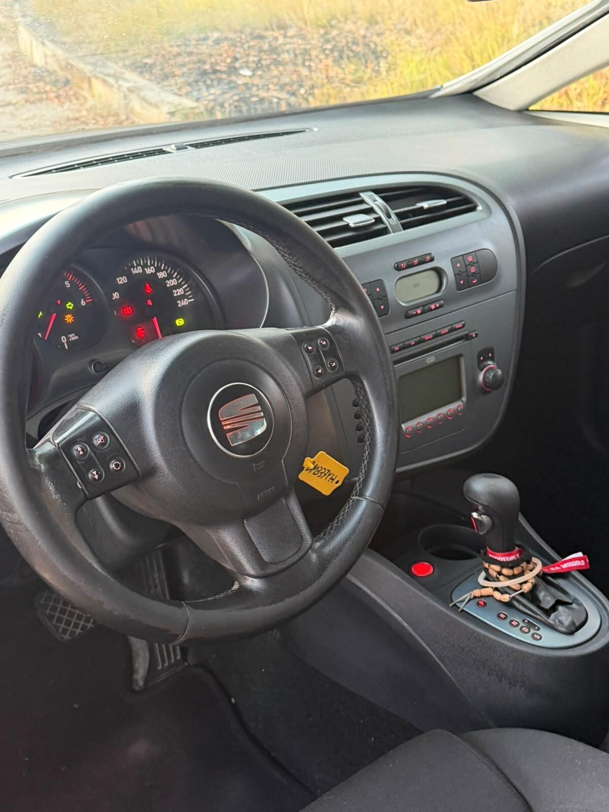 Seat Leon 2.0 16V TDI DSG Stylance