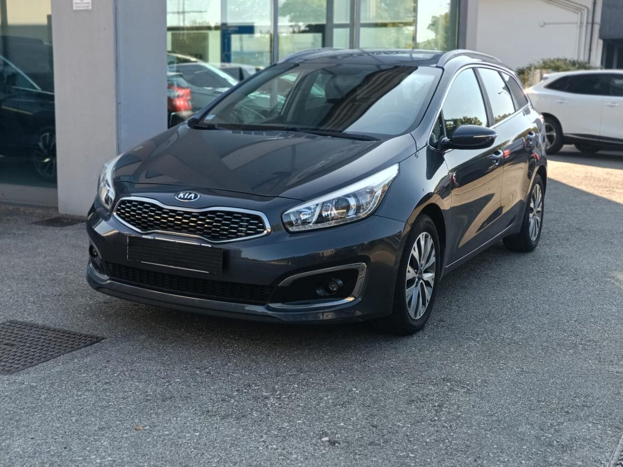 Kia Ceed cee'd 1.6 CRDi 136 CV DCT SW EcoDynamics Business Class