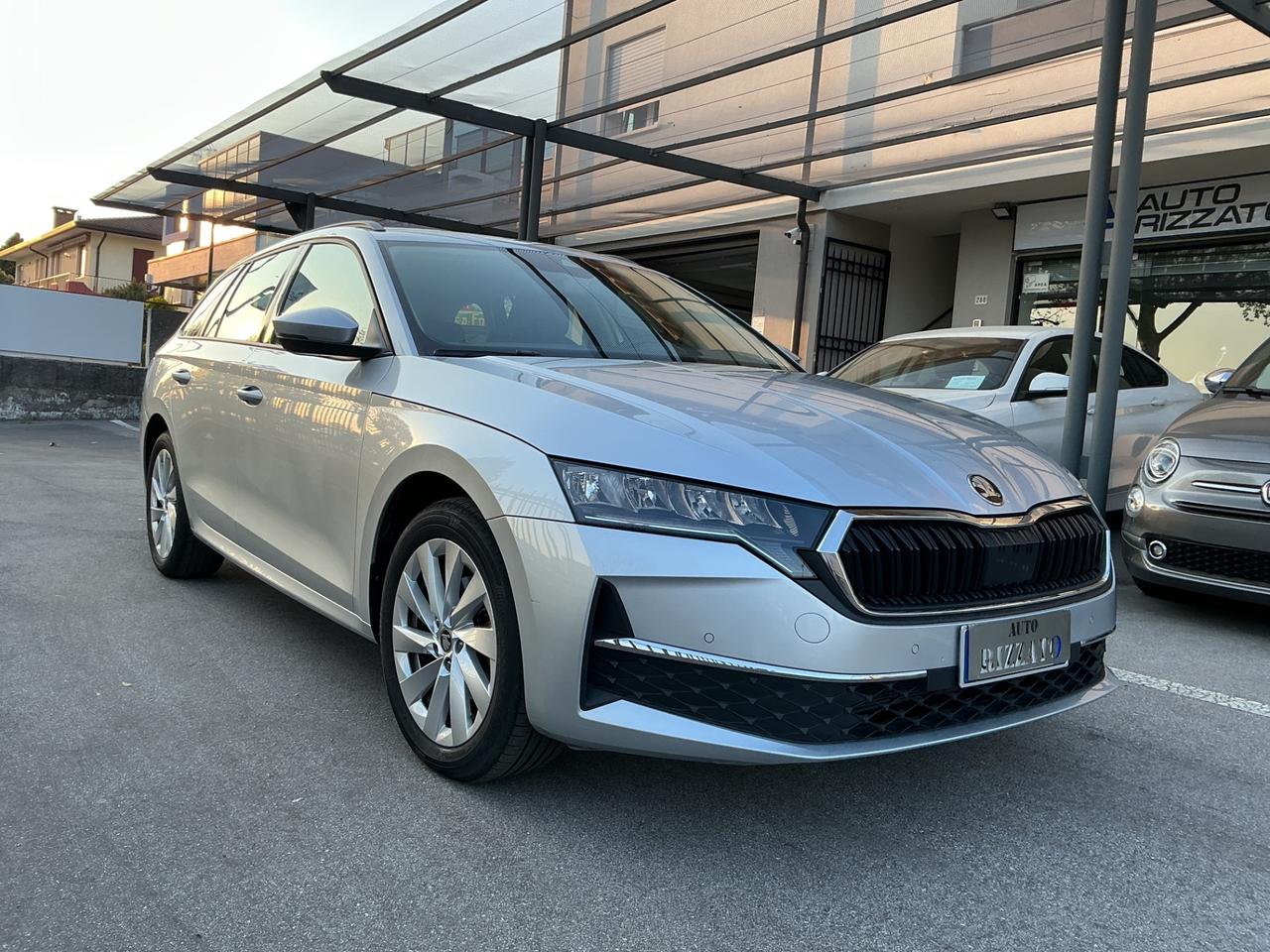 Skoda Octavia 2.0 TDI 150 CV DSG Wagon Selection -KM 22.000