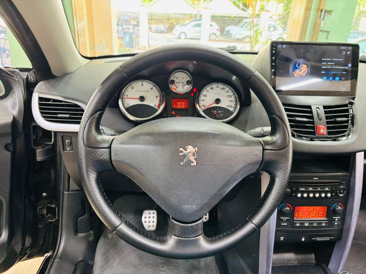 Peugeot 207CC 1.6 HDi 110CV Cabrio Coupè Féline Navi