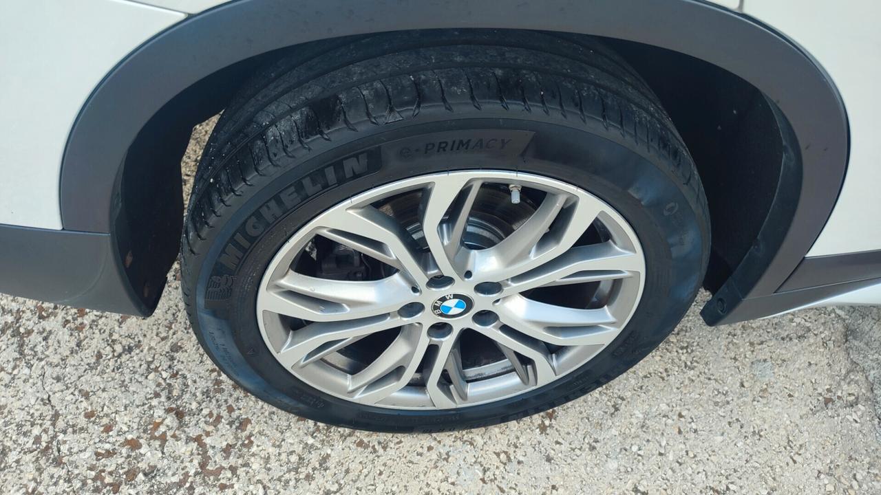 BMW X1 Xdrive - TETTO APRIBILE -bianco perla