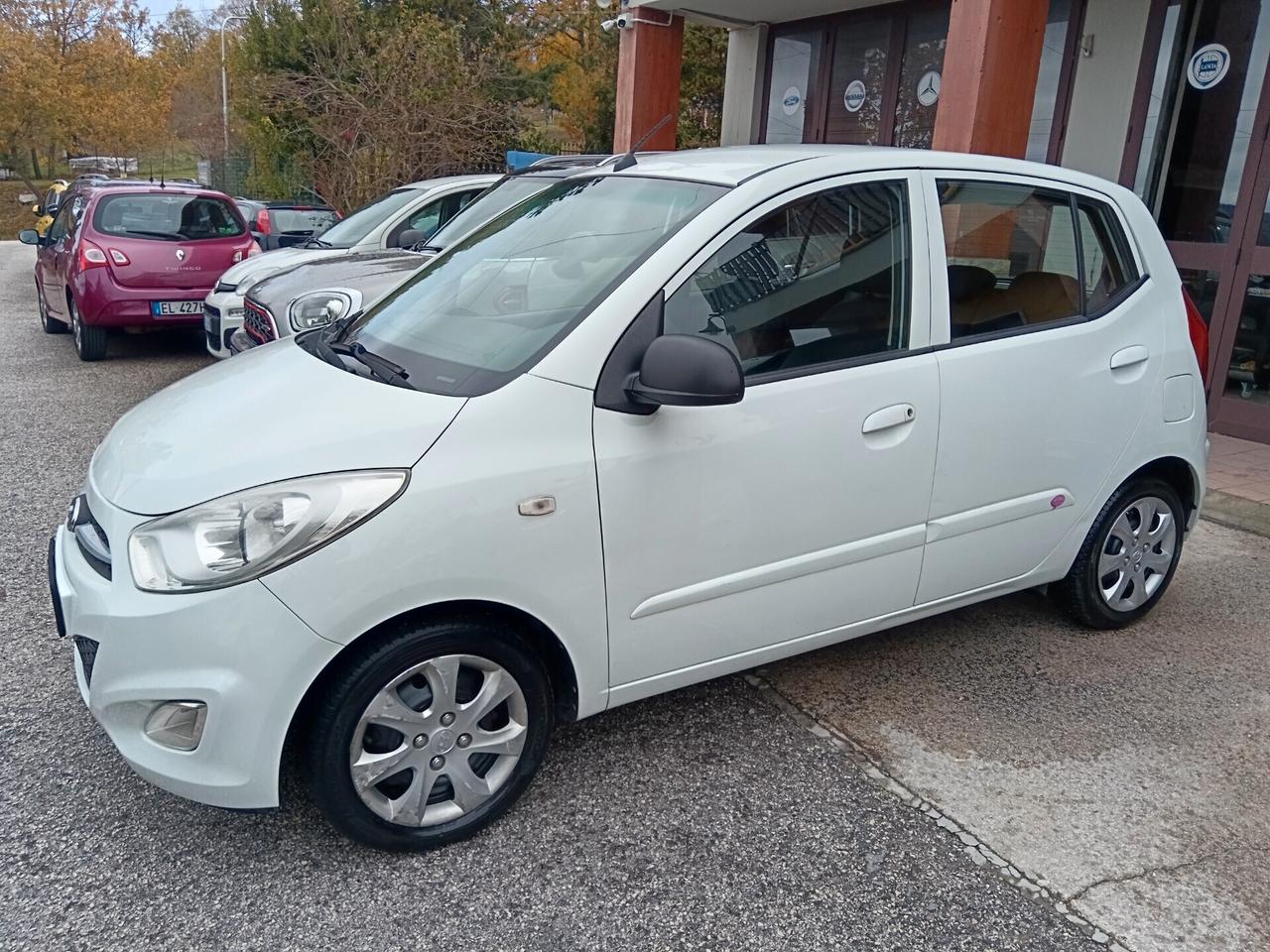 Hyundai i10 1.1 12V FIORUCCI RETROCAMERA
