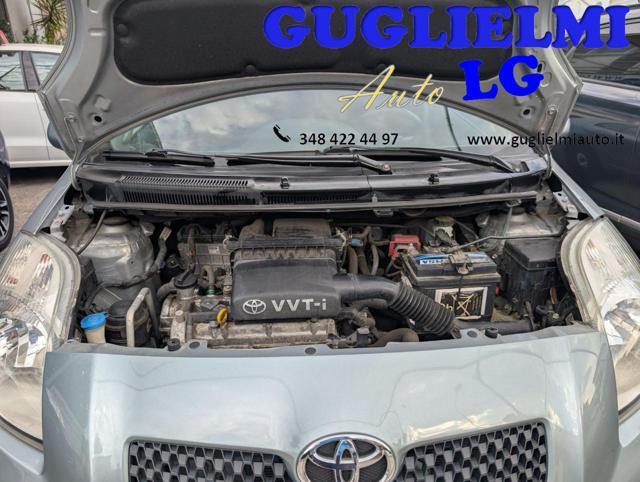TOYOTA Yaris 1.3 5 porte Sol