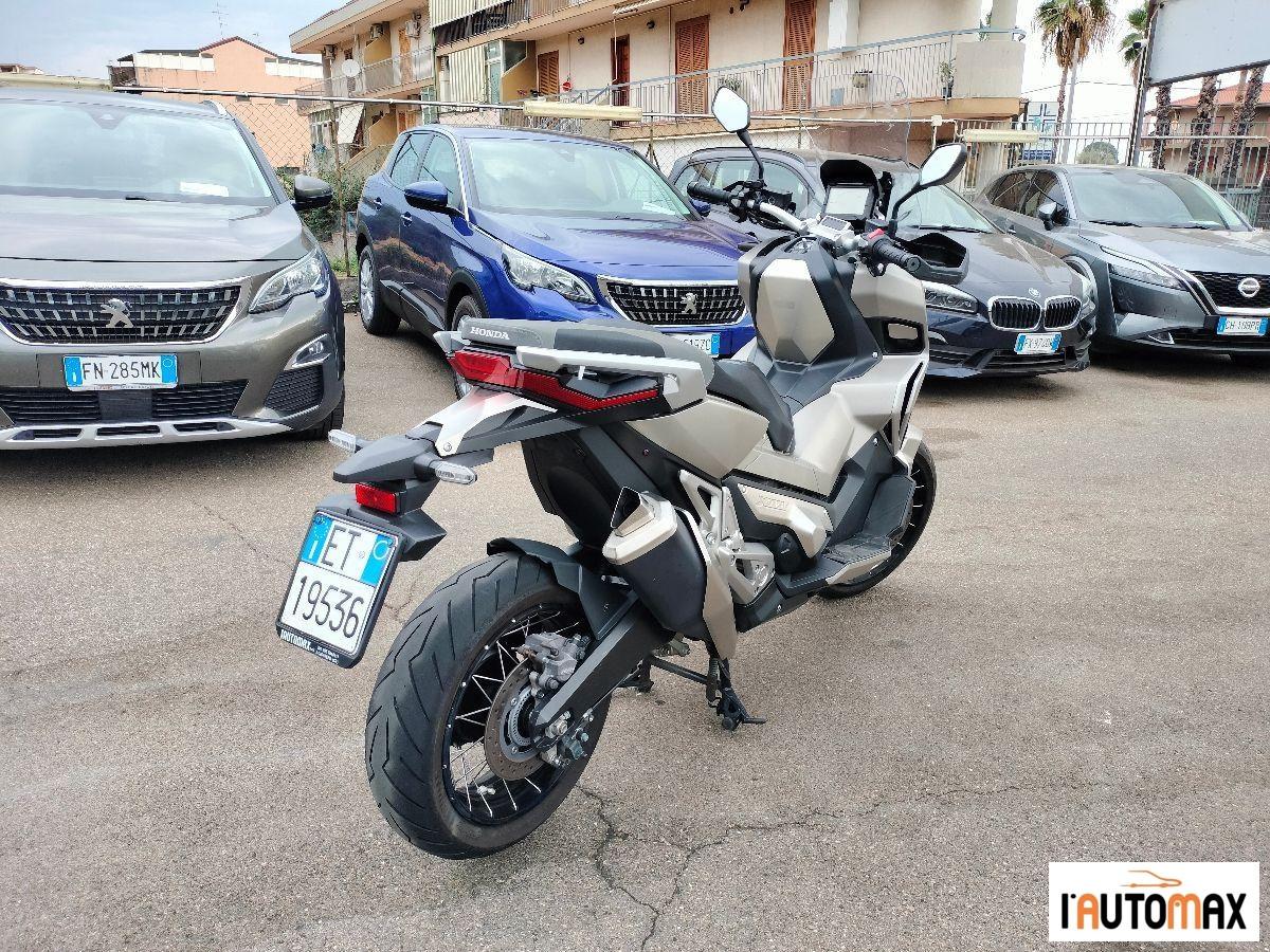 Honda X-ADV 750 DCT Abs