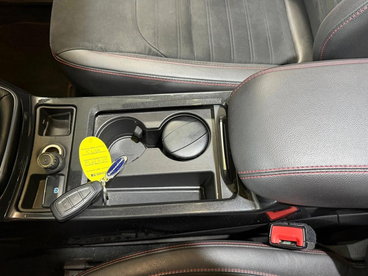 Ford Kuga 2.0 TDCI 150 CV S&S 2WD ST-Line