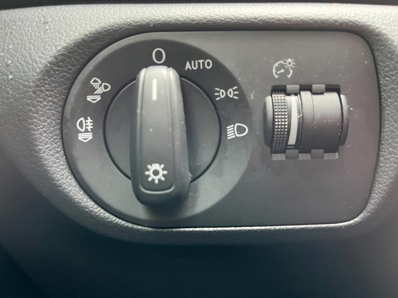 Audi Q3 2.0 TDI 120 CV Business