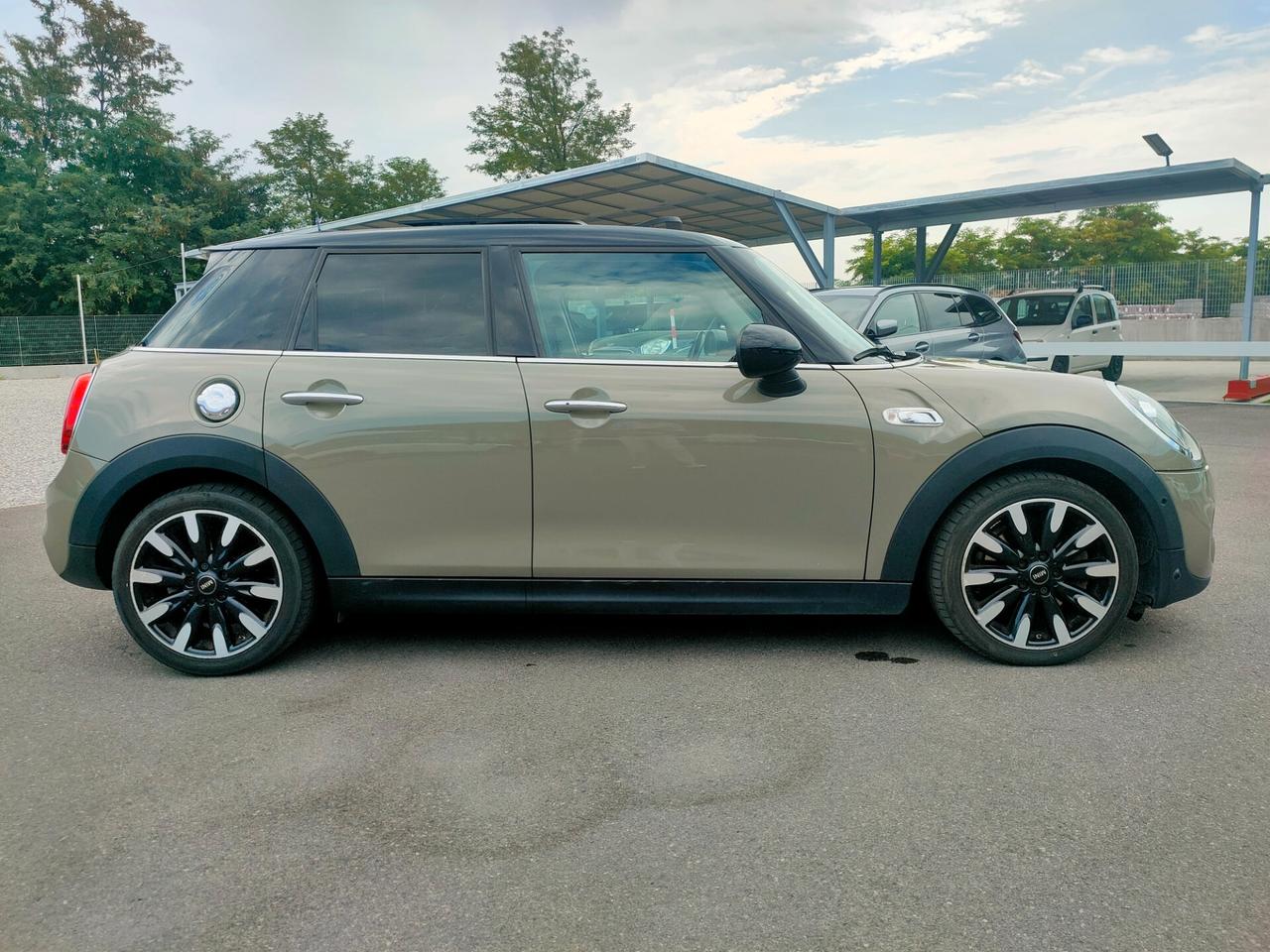 Mini 2.0 Cooper SD aut. Hype 5 porte FULL OPTIONAL