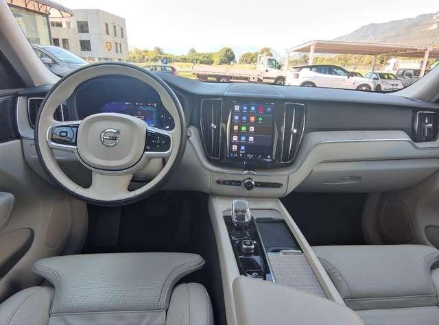 Volvo XC60 XC60 II 2022 2.0 b4 Plus Dark auto