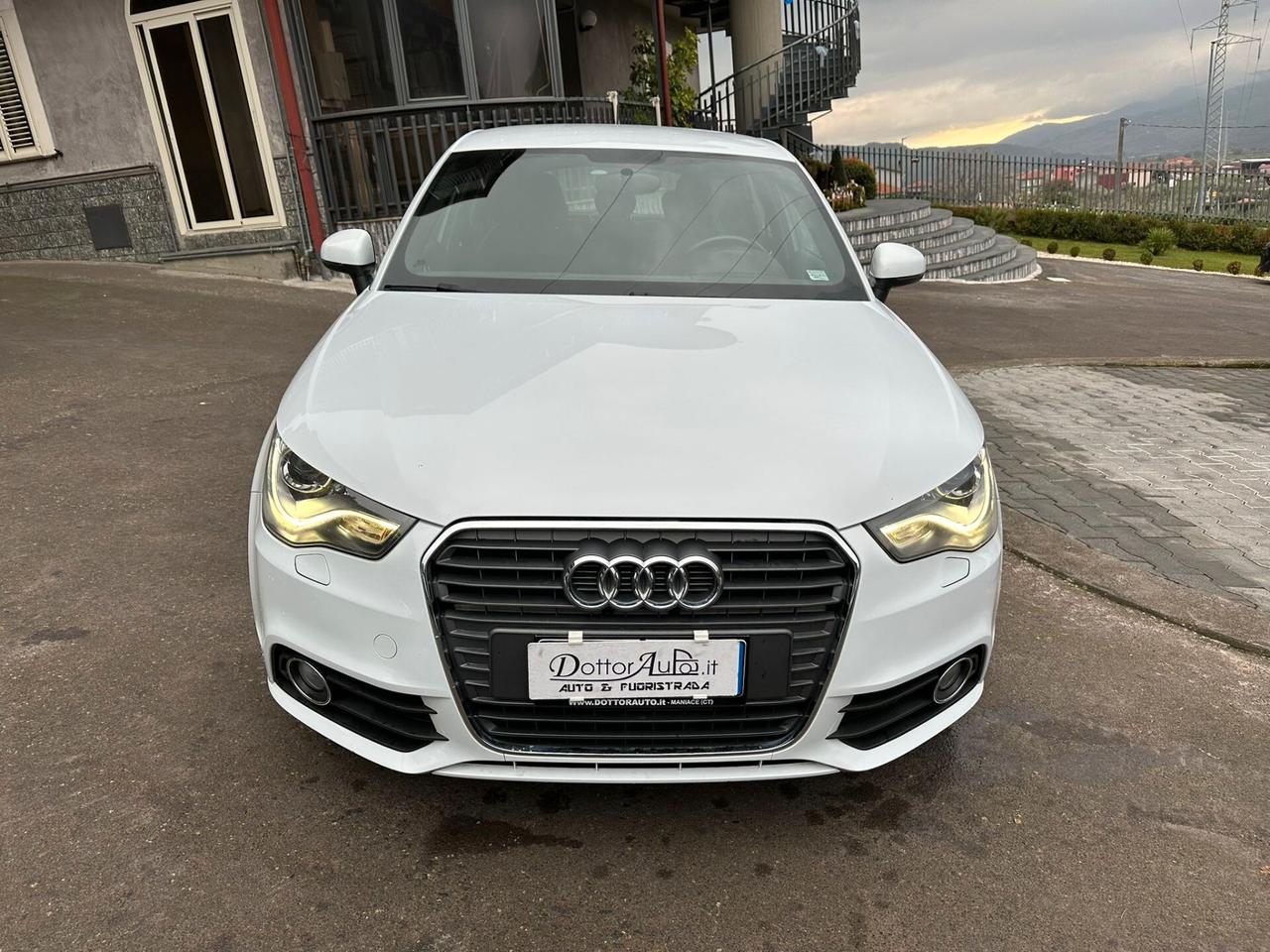 Audi A1 SPB 1.6 TDI S line edition plus
