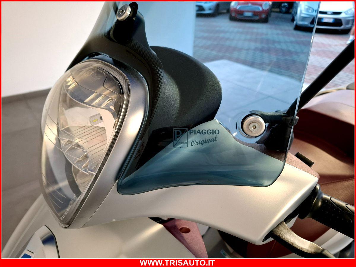 Piaggio Beverly 350 SportTouring