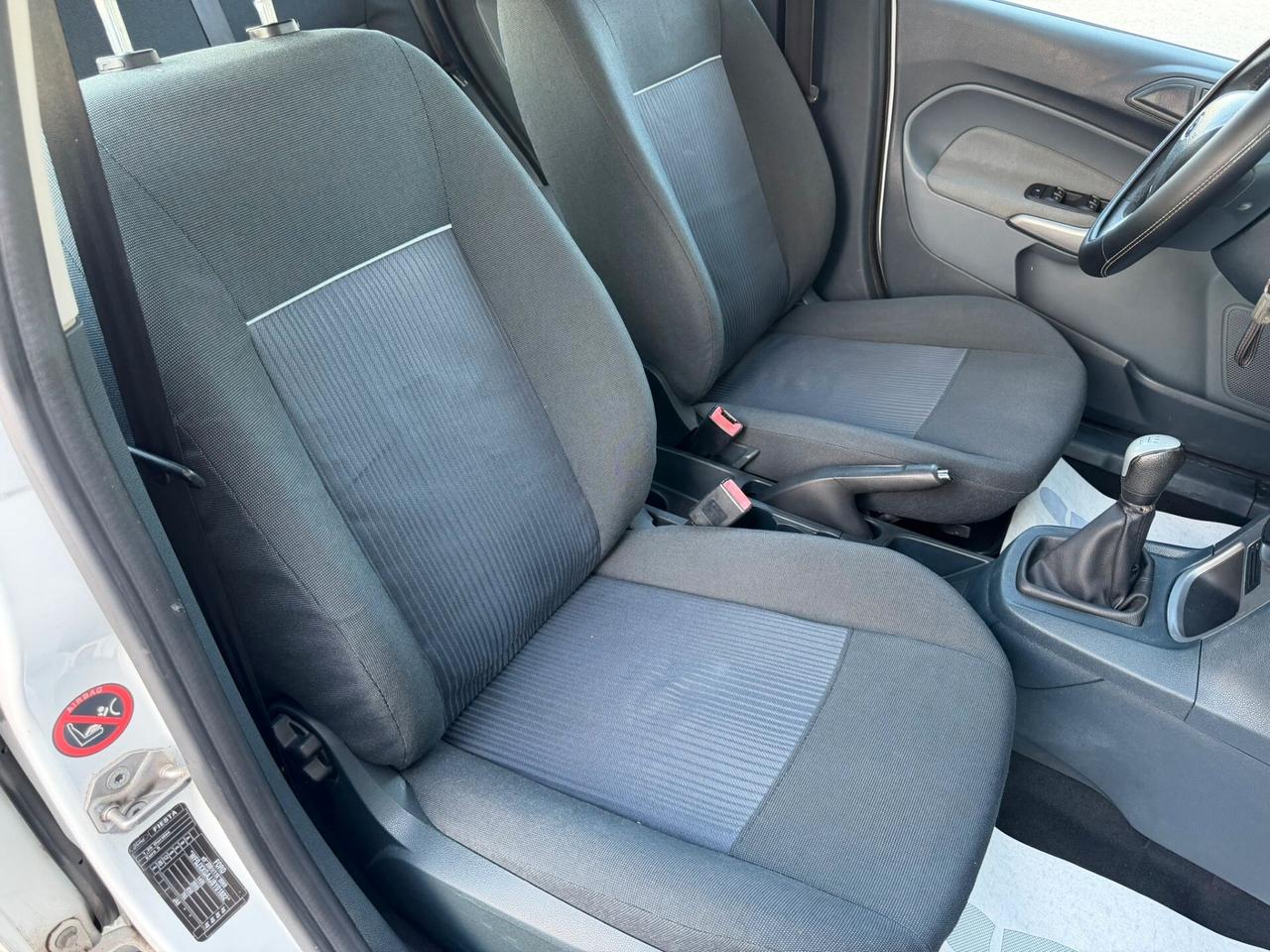 Ford Fiesta 1.2 82cv 5 porte Titanium 2011 NEOPATENTATI