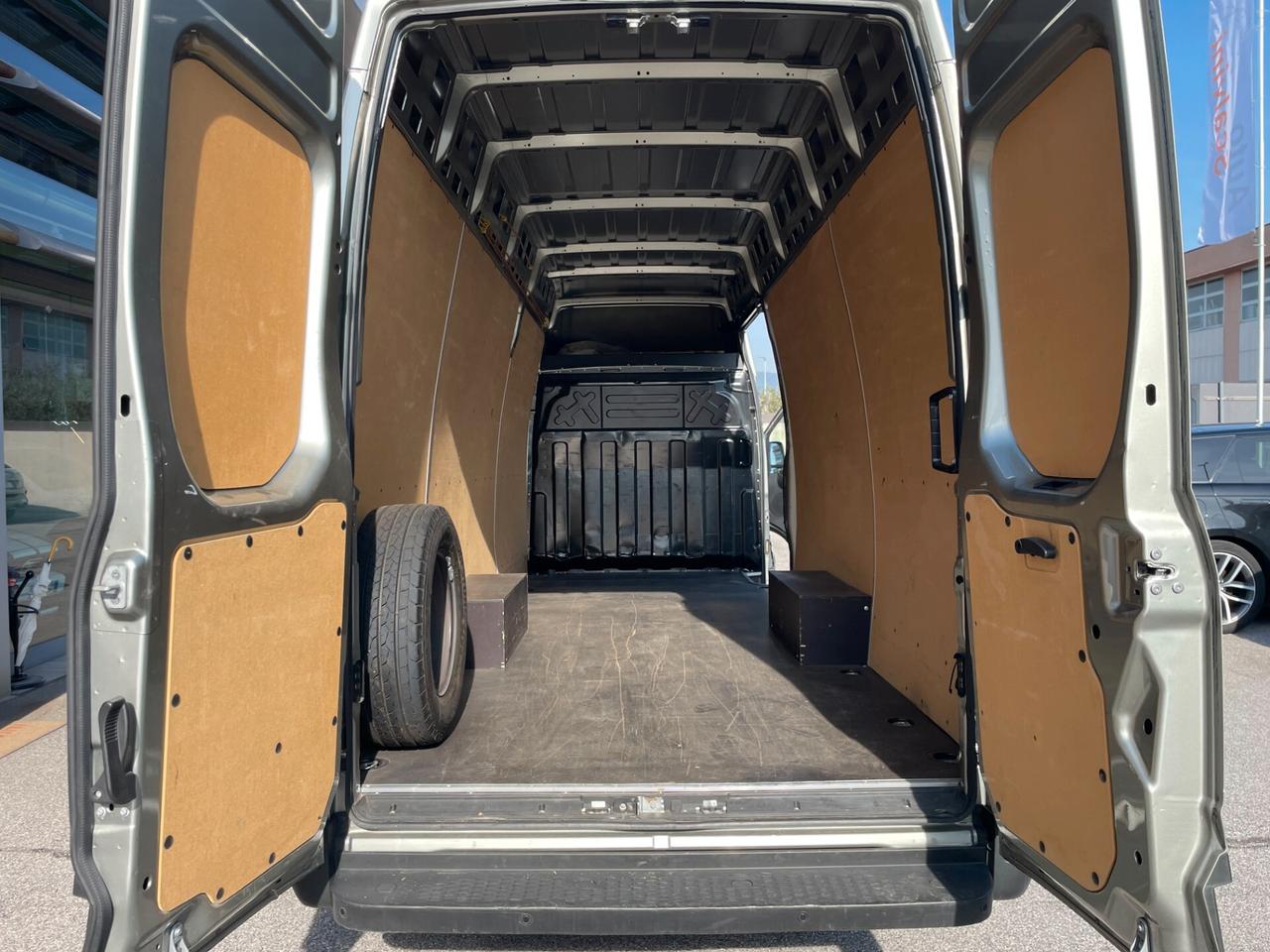 Iveco Daily 35 S18HV 3.0 HPT 175CV PLM-TA