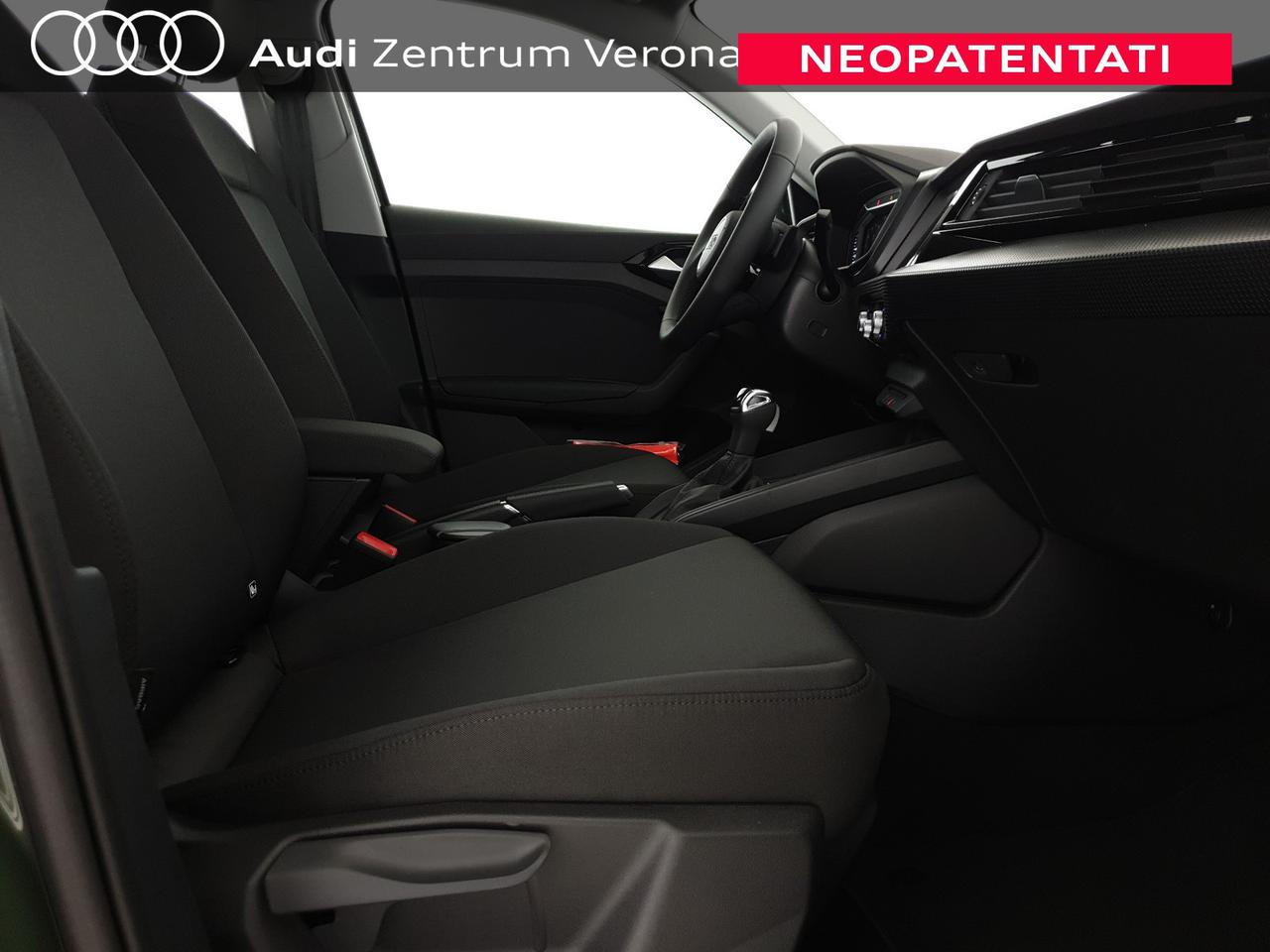 Allstreet 30TFSI 116CV S tronic Identity Contrast