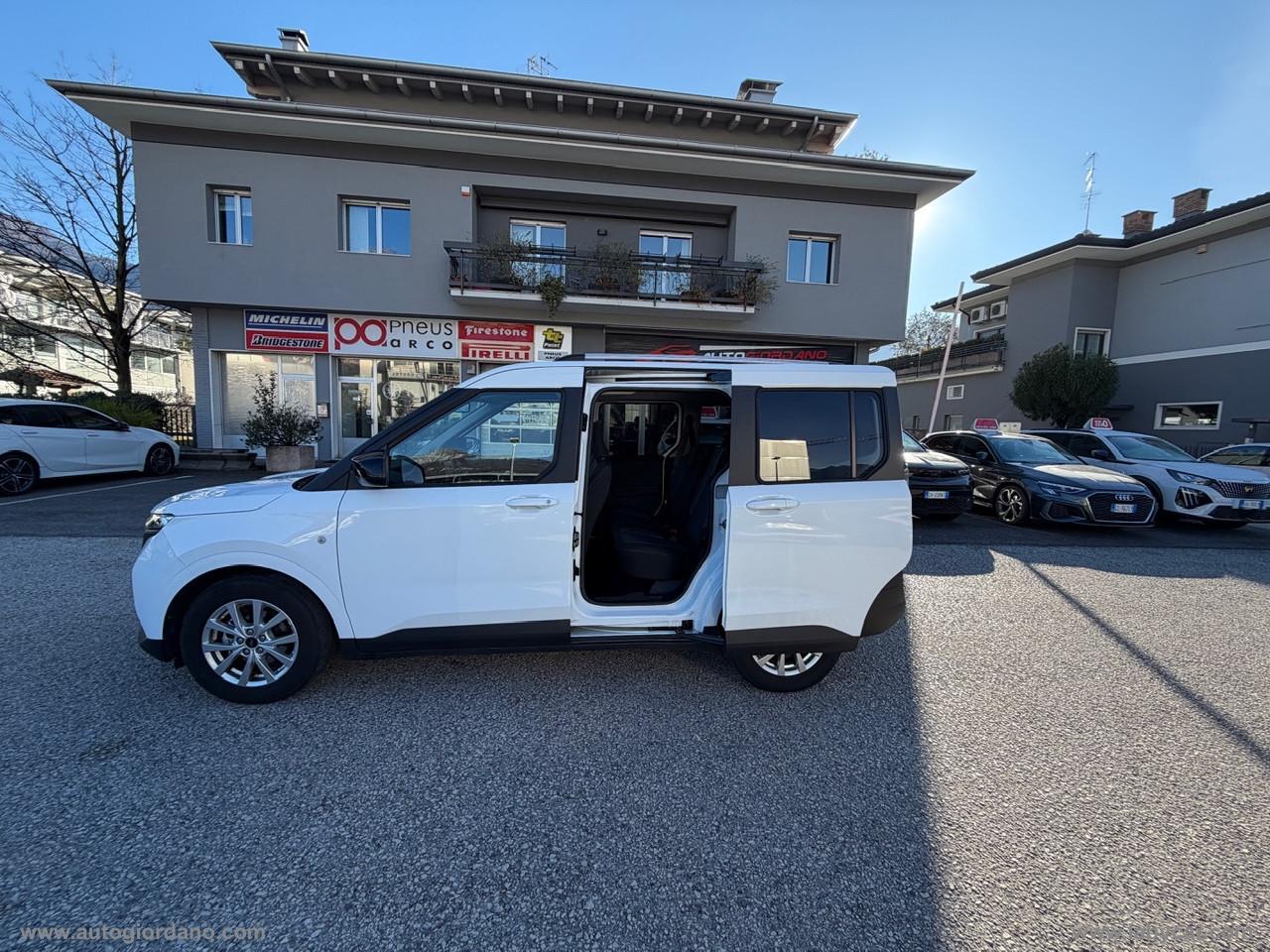 FORD Tourneo Courier 1.0 EcoBoost Pow. Tit. WINTER PACK