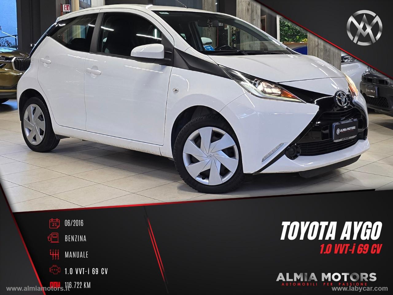 TOYOTA Aygo 1.0 VVT-i 69 CV 5p. x-cool