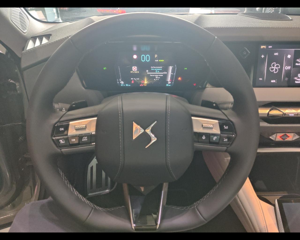 DS DS4 Esprit de Voyage E-TENSE 225cv