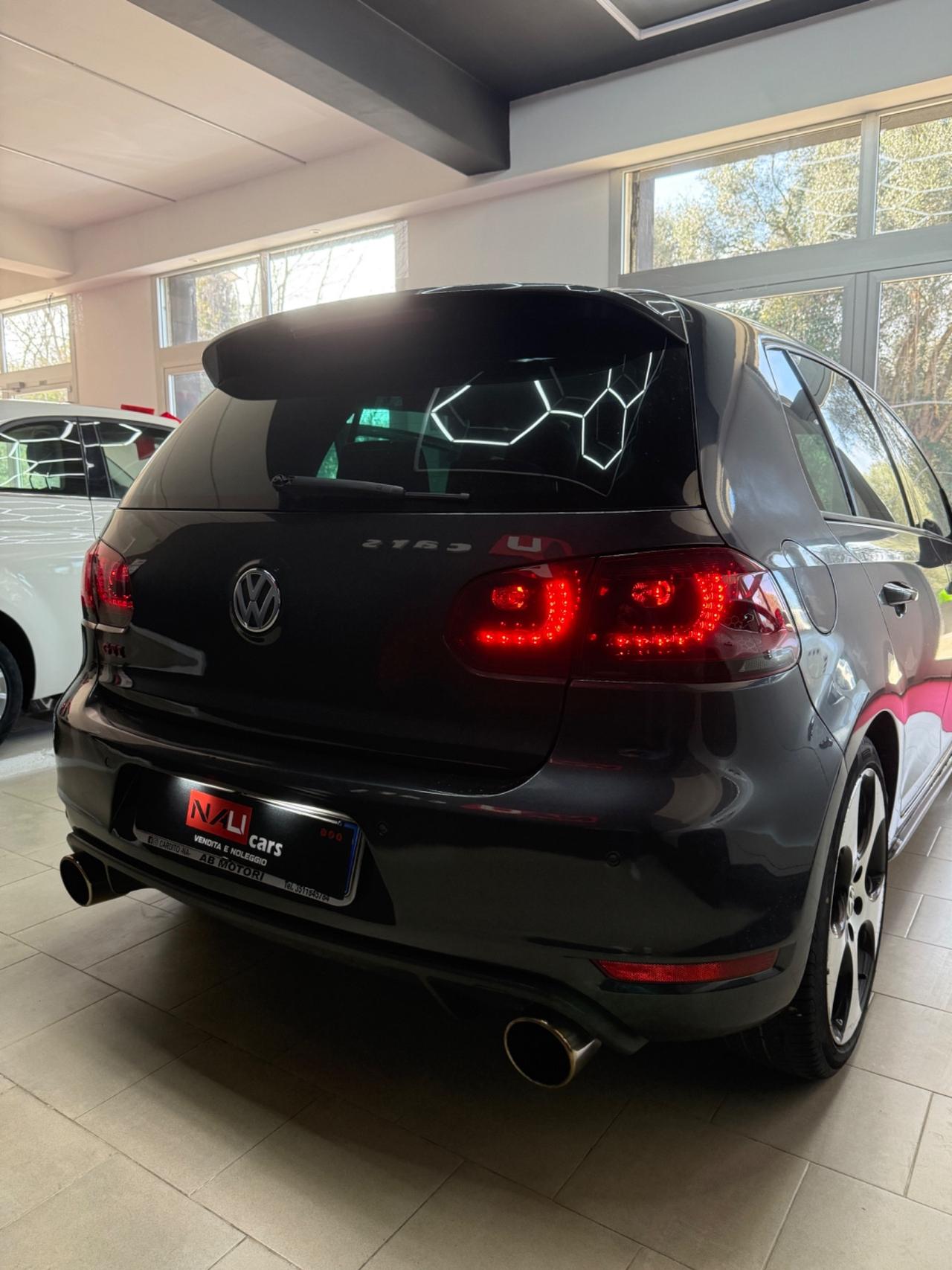 Volkswagen Golf GTI 2.0 TSI DSG 5p.