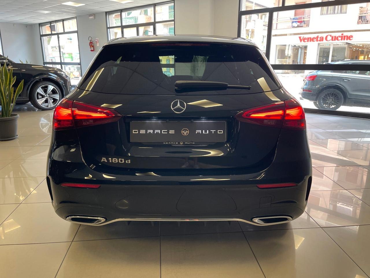 Mercedes-benz A180d 116cv AMG premium