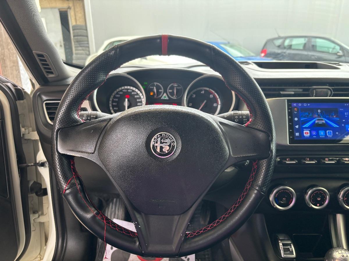 ALFA ROMEO - Giulietta - 2.0 JTDm-2 140 CV Exclusive
