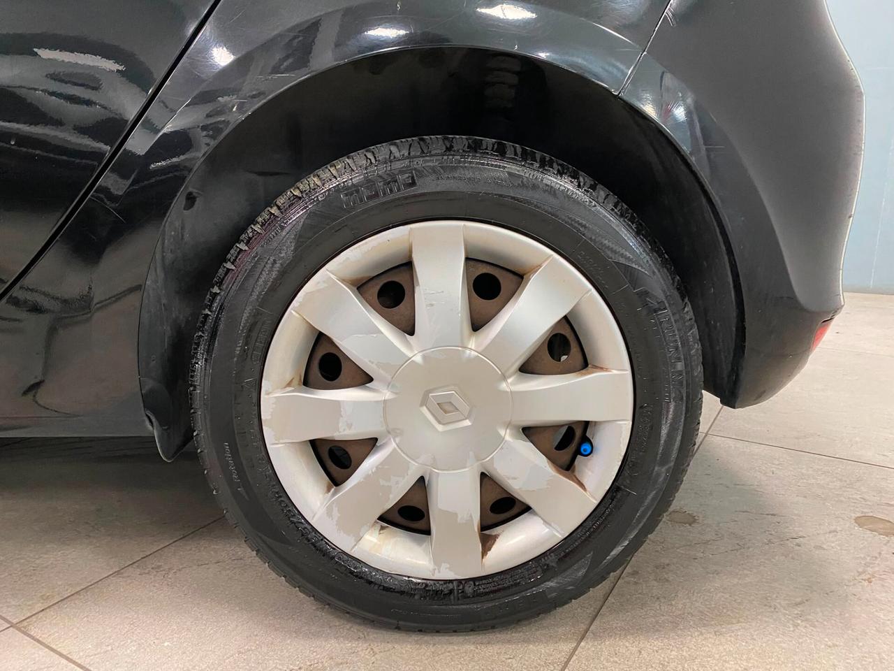 Renault Clio 1.2 16V 5 porte Dynamique