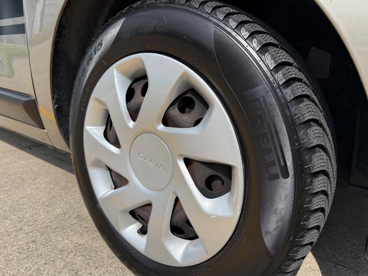 Dacia Lodgy 1.5 Diesel 90CV 5 posti OK NEOPATENTATI