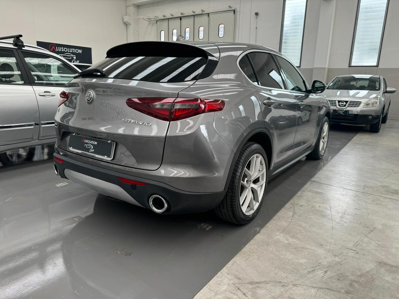 Alfa Romeo Stelvio 2.0 Turbo 280 CV AT8 Q4 First Edition