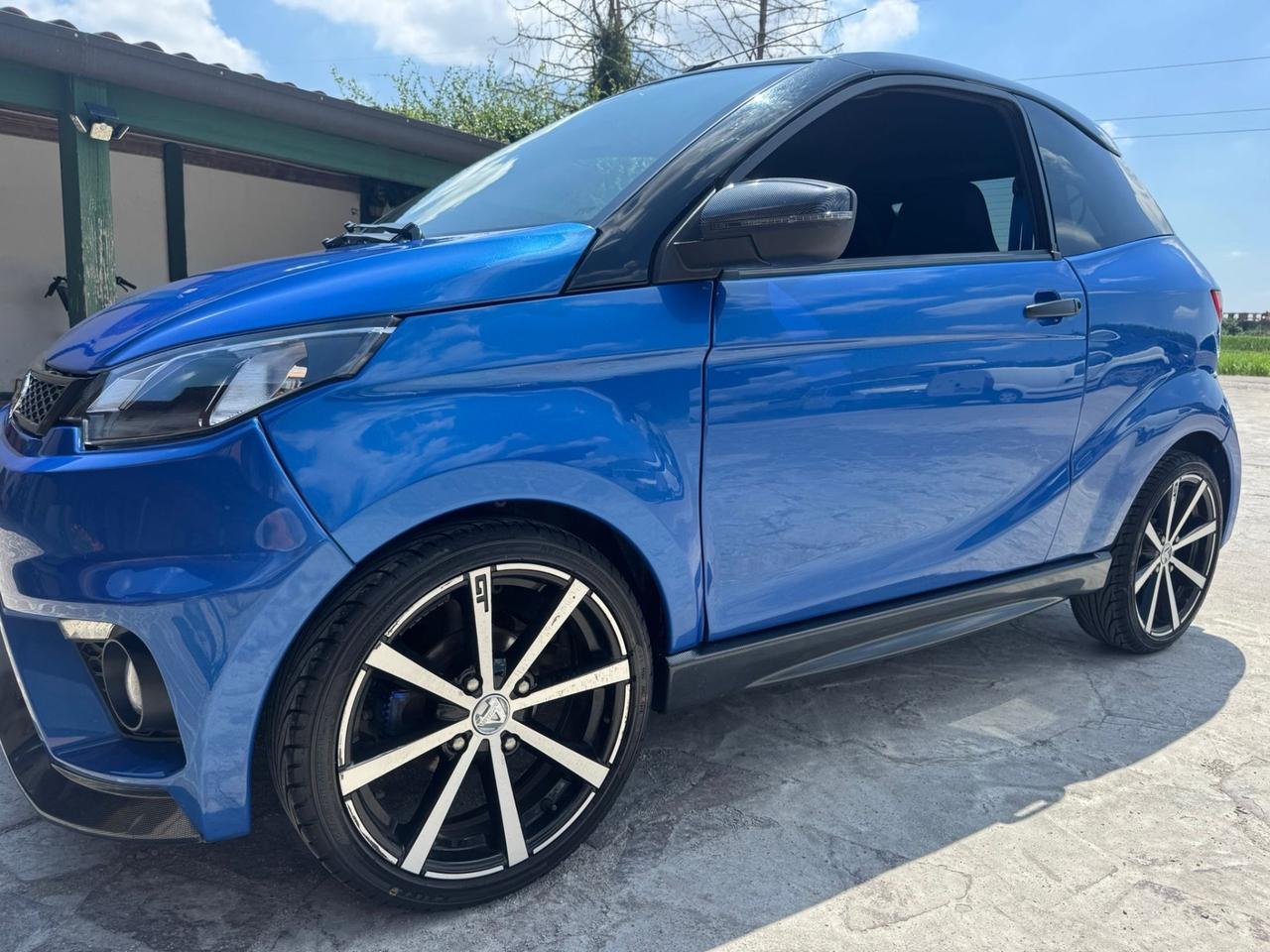 Microcar Due AIXAM coupe GT