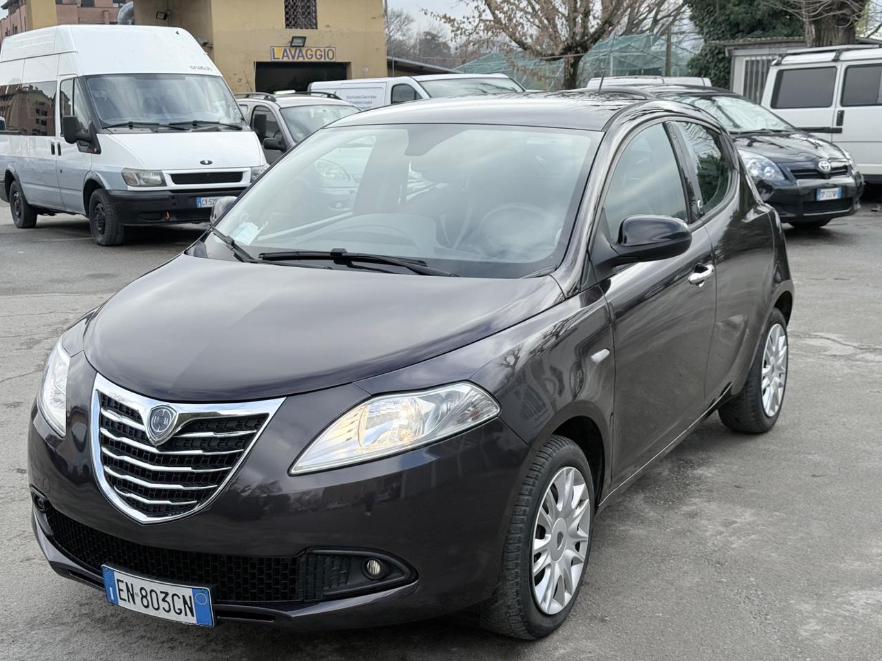 Lancia Ypsilon 1.2 69 CV 5 porte GPL Ecochic Gold