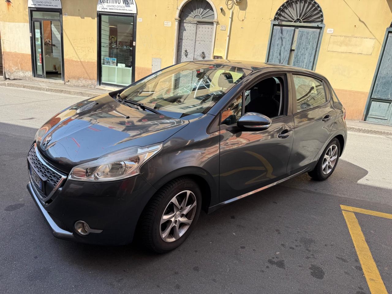 Peugeot 208 1.2 VTi 82 CV 3 porte Allure