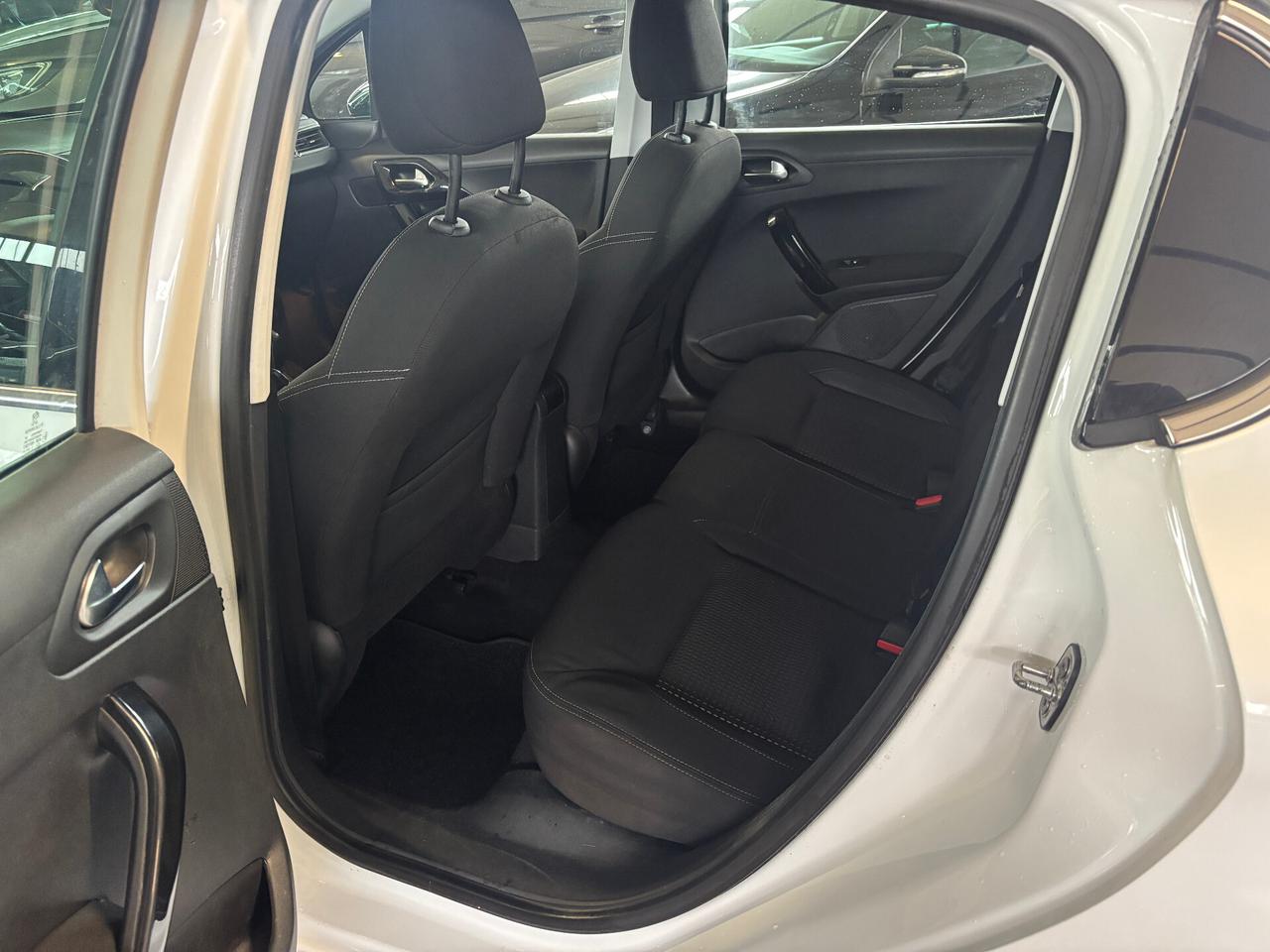 Peugeot 208 1.2 PureTech 82CV Allure NEOPATENTATO