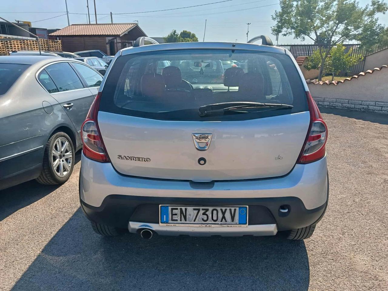 Dacia Sandero 1.5 dCi 75CV Embleme