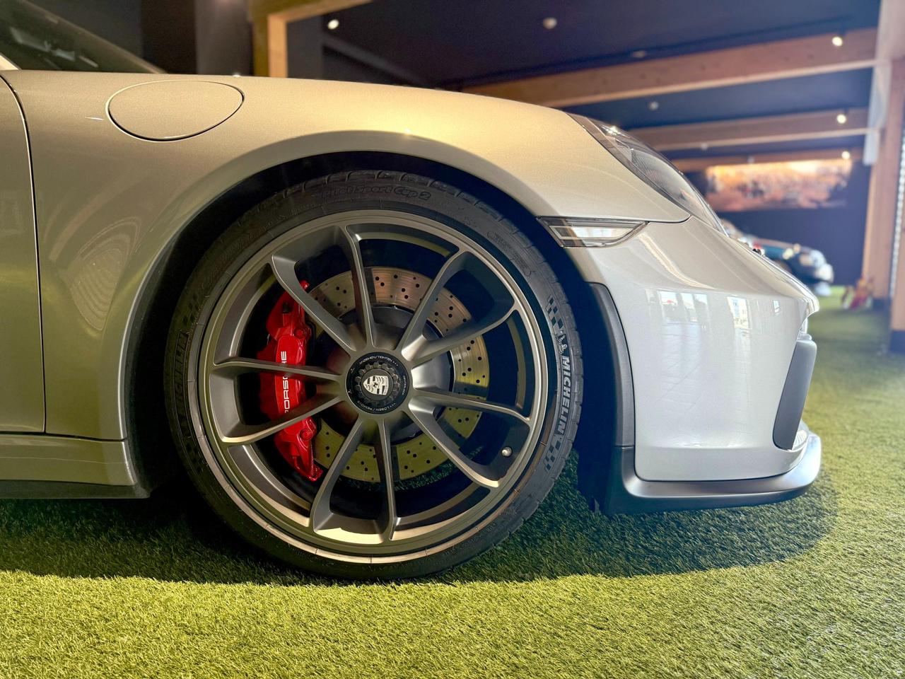 Porsche 911 Coupe 4.0 GT3 auto