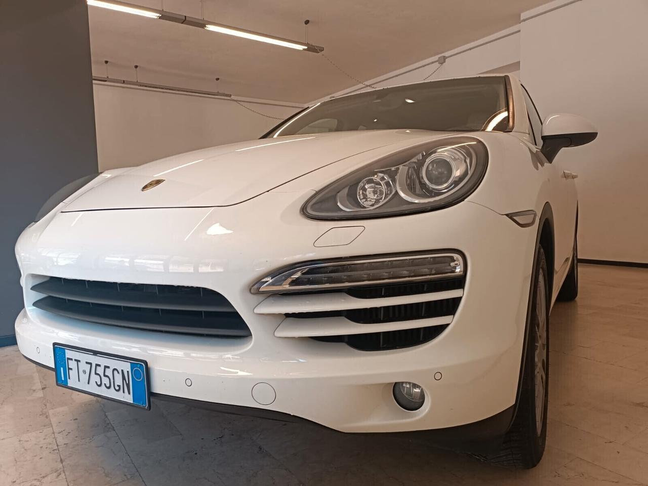 Porsche Cayenne 3.0 Diesel XENO-NAVI-20"-TETTO