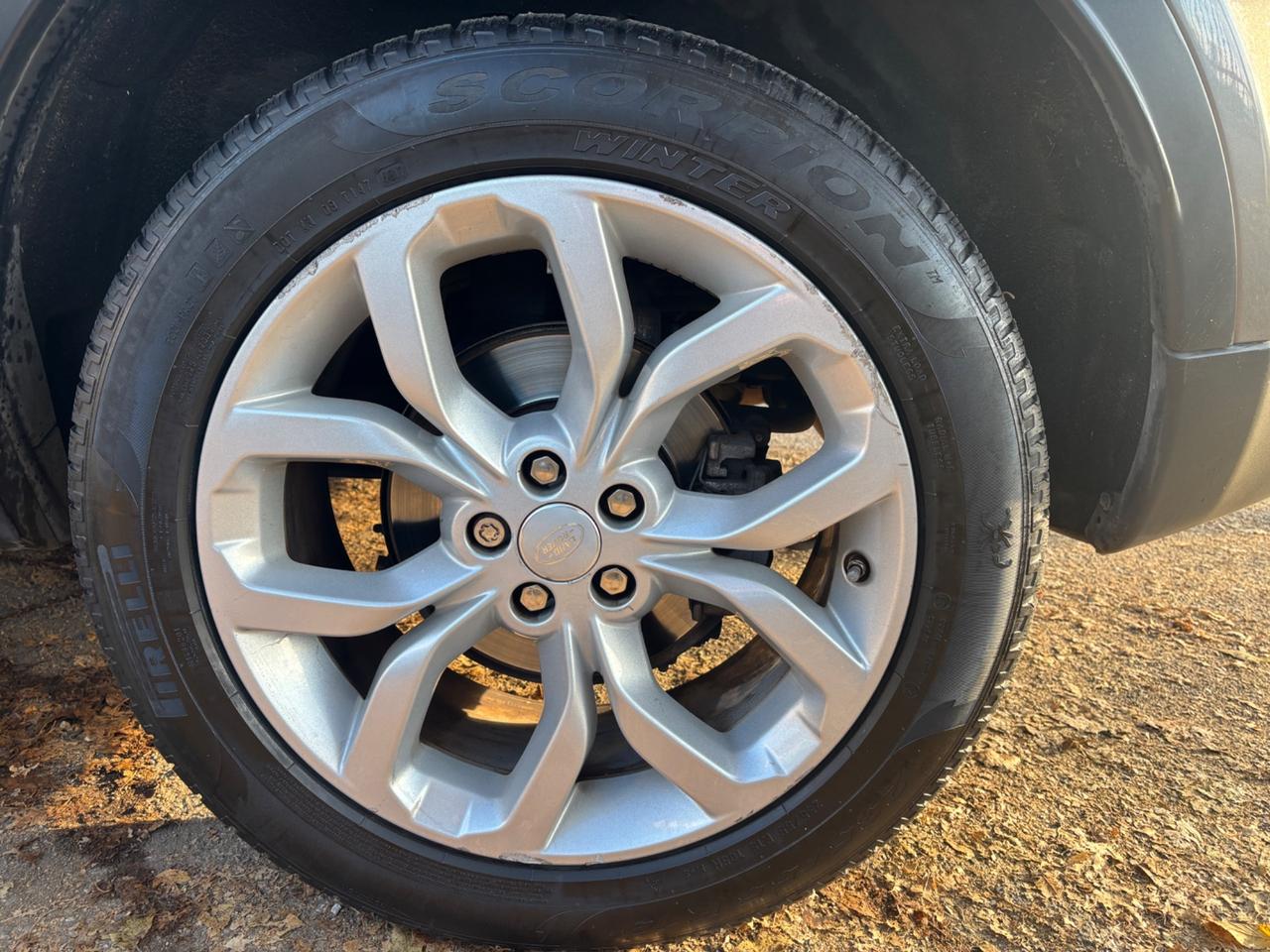 Land Rover Discovery Sport 2.0 TD4 180 CV HSE