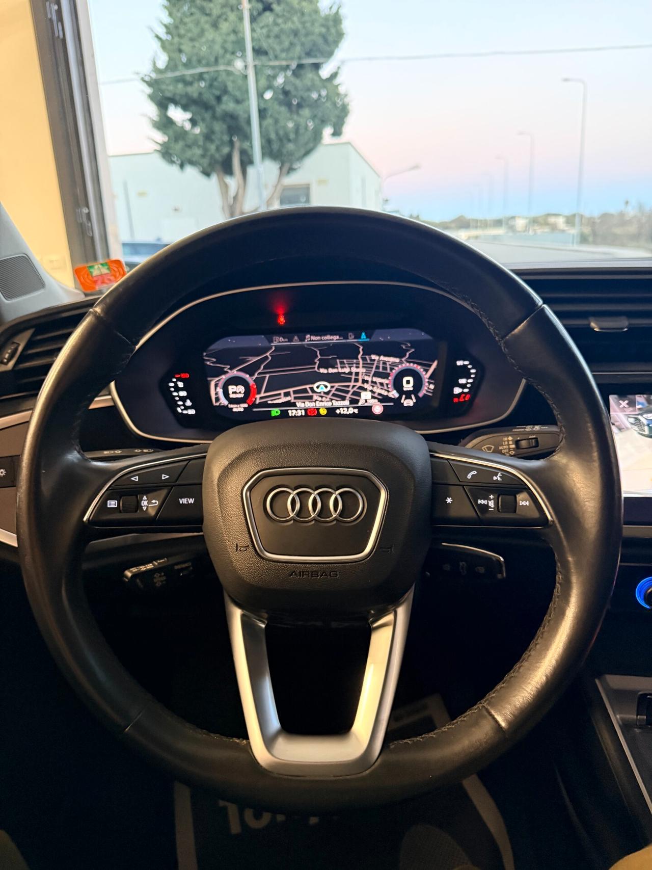 Audi Q3 SPB 40 TDI quattro S tronic 190 C.V CON TETTO APRIBILE,VIRTUAL COCKPIT,APPLE CARPLAY,TELECAMERA