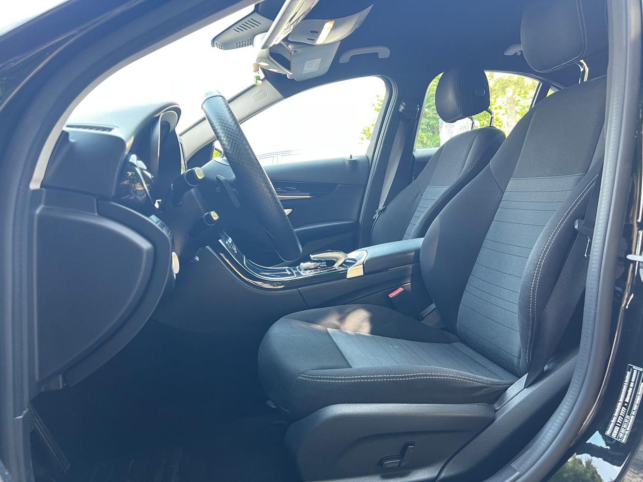 Mercedes-Benz C 180 C-Class C #11090